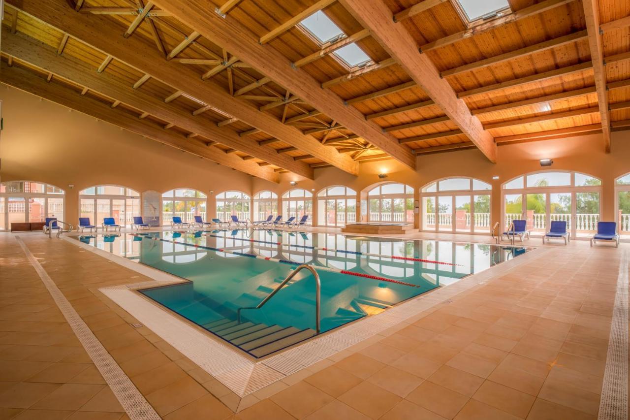 保维斯塔高尔夫水疗度假村 拉哥斯 外观 照片 The indoor swimming pool