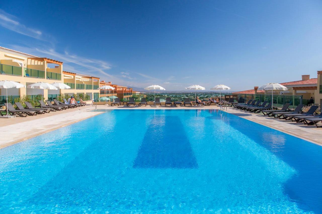 保维斯塔高尔夫水疗度假村 拉哥斯 外观 照片 Pool at the hotel